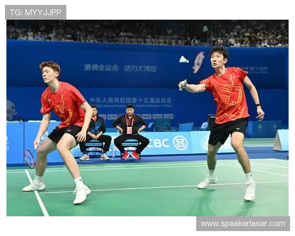 武汉羽毛球队荣登全国羽毛球团队协作排行榜第一名展现卓越团队精神与实力